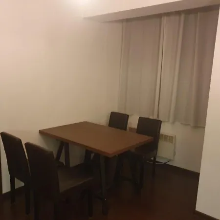 Апартамент The White At The